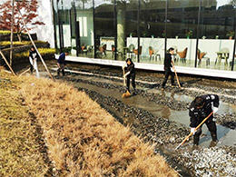 同心協(xié)力齊上陣，基地開展疊水池清洗大行動